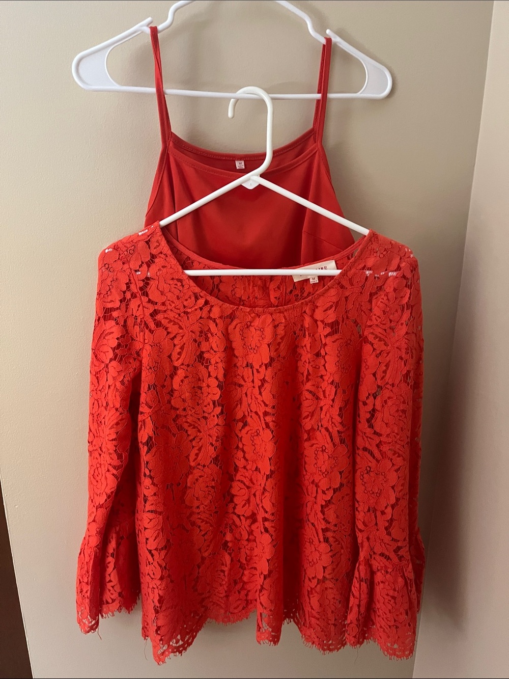 Solitaire orange long sleeve top with matching camisole